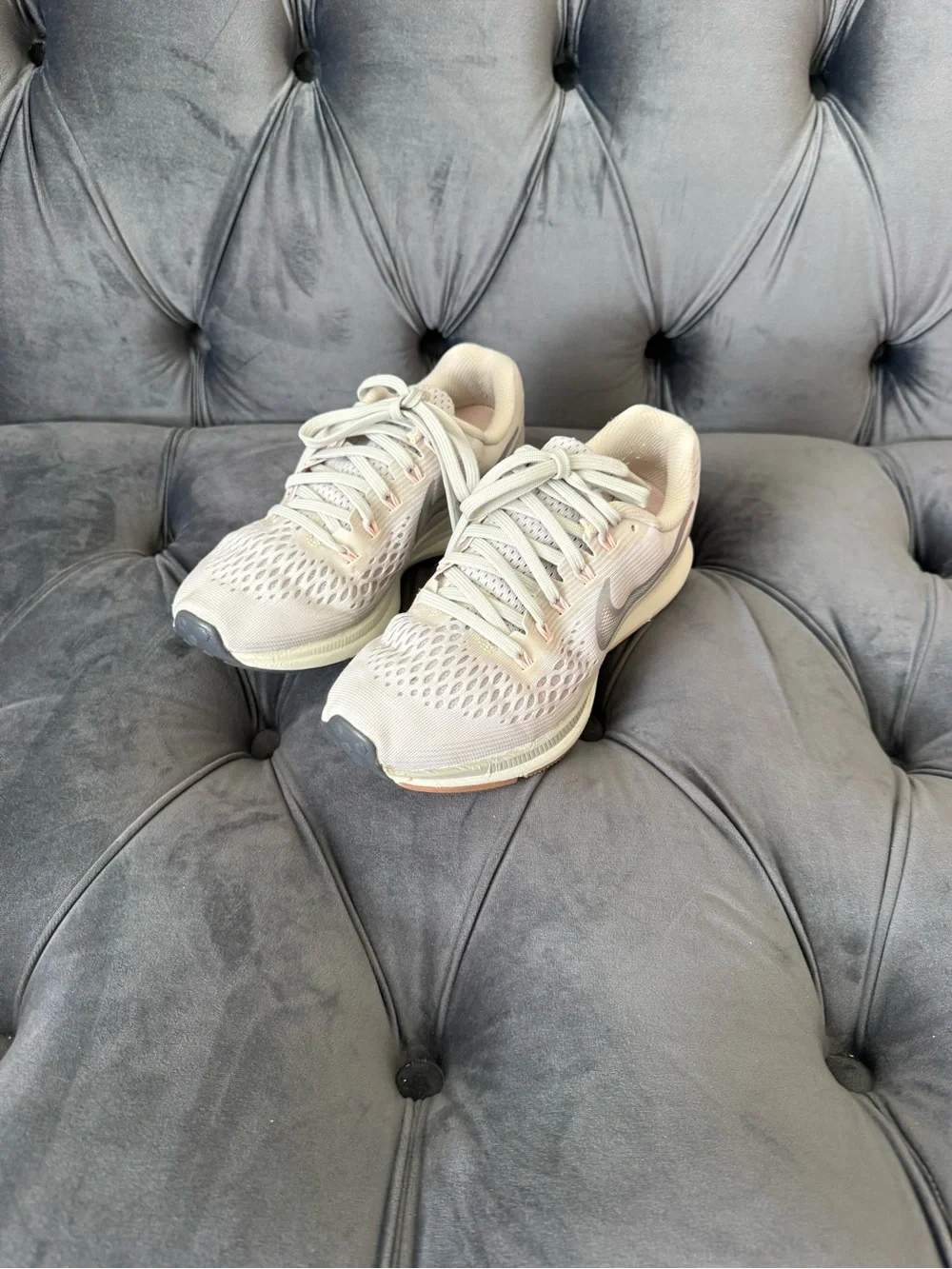 Nike light gray